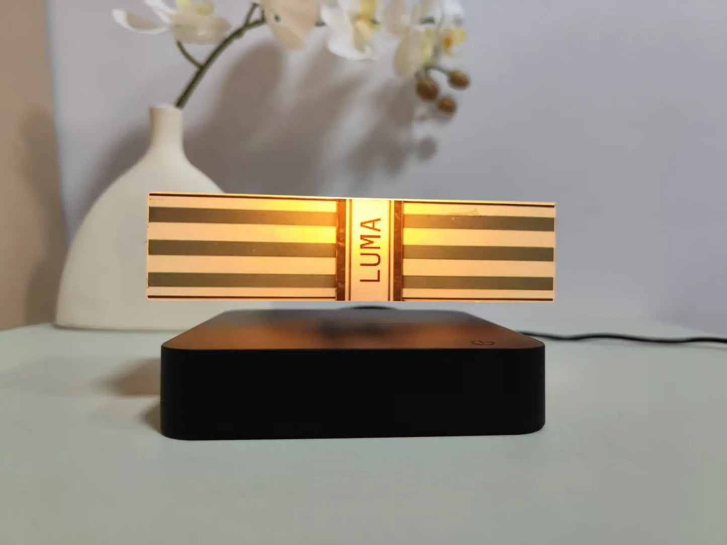 HCNT Floating money model Creative Night Light 3-color light touch control a trendy and technological product